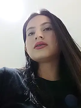 Snapshot of Salomecam30 chatting on 12/08/24, 11:08 Salomecam30 online show from 12/08/24, 11:08