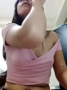 Snapshot of Salomecam30 chatting on 12/30/24, 12:11 Salomecam30 online show from 12/30/24, 12:11