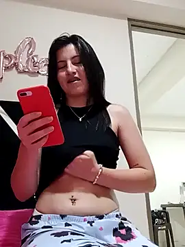 Snapshot of Salomecam30 chatting on 02/05/25, 01:37 Salomecam30 online show from 02/05/25, 01:37