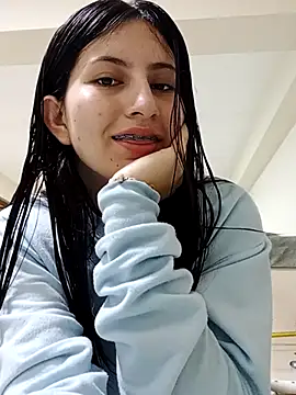 Snapshot of Salomecam30 chatting on 02/14/25, 02:07 Salomecam30 online show from 02/14/25, 02:07