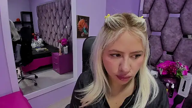ConstansBlonde online show from 12/11/24, 01:39