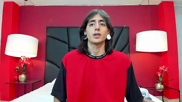 Snapshot of Matthew_Dixonn chatting on 12/03/24, 04:14 Matthew Dixonn online show from 12/03/24, 04:14