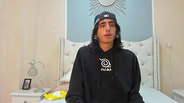 Snapshot of Matthew_Dixonn chatting on 12/08/24, 03:13 Matthew Dixonn online show from 12/08/24, 03:13