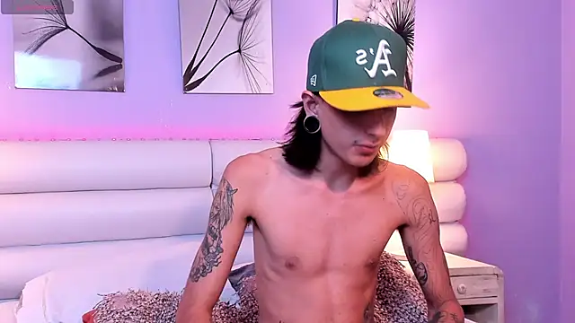 Snapshot of Matthew_Dixonn chatting on 01/27/25, 09:33 Matthew Dixonn online show from 01/27/25, 09:33