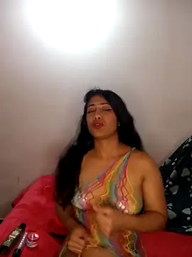 Snapshot of Astridjose chatting on 04/12/26, 01:43 Astridjose online show from 04/12/26, 01:43