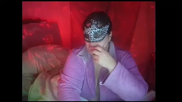 Snapshot of passionduo4 chatting on 01/12/25, 12:28 passionduo4 online show from 01/12/25, 12:28