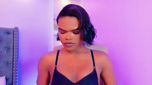 CamiEstrada online show from 09/16/25, 12:06