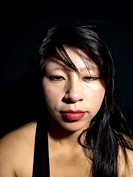 Snapshot of Giviper1 chatting on 11/17/25, 02:06 Giviper1 online show from 11/17/25, 02:06