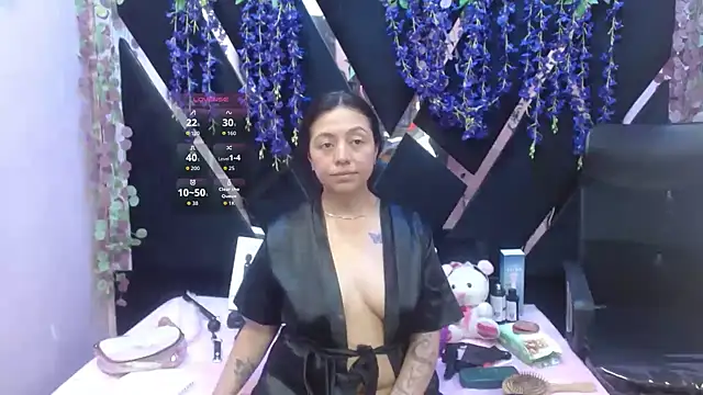 Snapshot of slut_anal_ chatting on 09/19/25, 09:37 slut anal online show from 09/19/25, 09:37