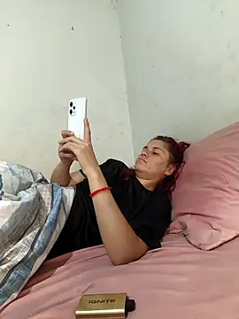 Scarlett-Leh online show from 09/14/25, 11:53