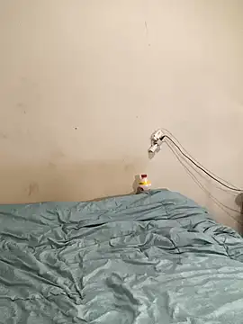 Scarlett-Leh online show from 10/22/25, 07:35