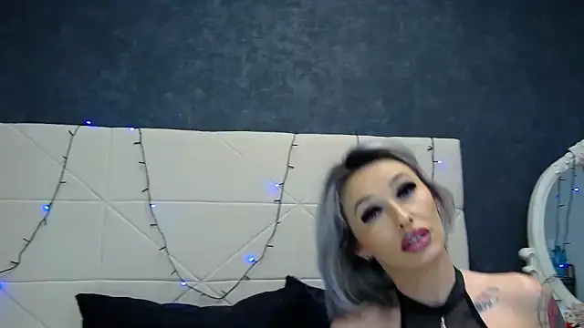 IssaSmith online show from 12/11/24, 08:36