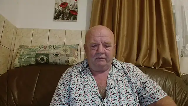 fullballs6 online show from 10/09/25, 01:47