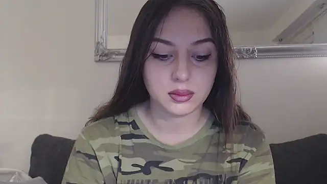 courtneyPerfect online show from 12/06/24, 07:54