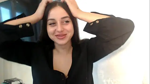 courtneyPerfect online show from 09/30/25, 02:11