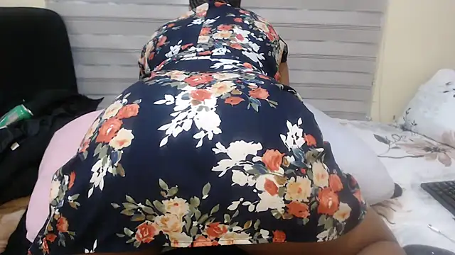 Foxybrownxx1 online show from 07/21/26, 04:09