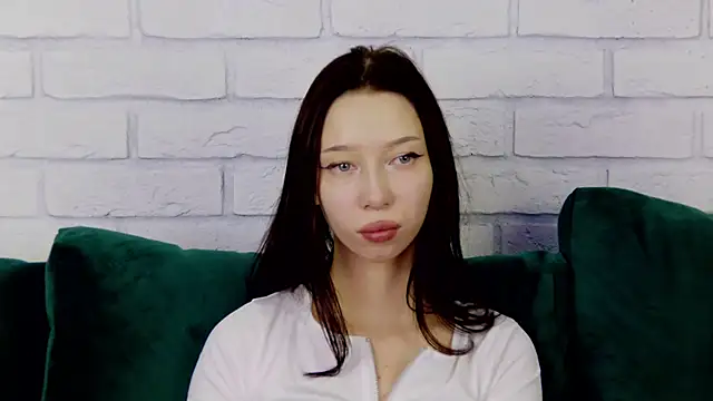 MaliaLandre online show from 02/11/25, 07:33