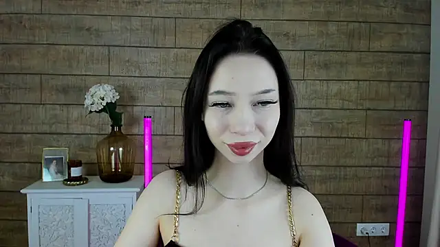 MaliaLandre online show from 03/14/25, 05:38