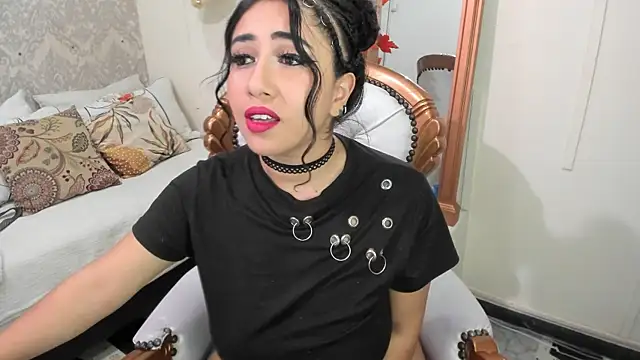 Sexy cristall  online show from 01/06/25, 09:41