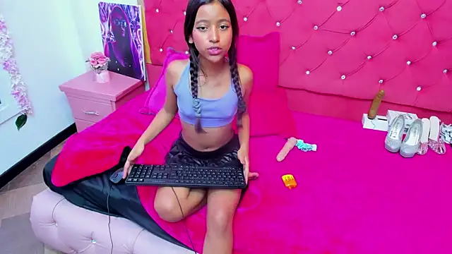 SamaraPrice69 online show from 01/16/25, 09:51