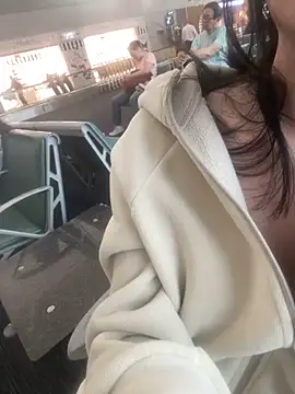 zqq5522 online show from 12/04/25, 08:45