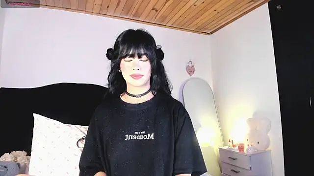 HannaKim online show from 06/07/26, 10:24