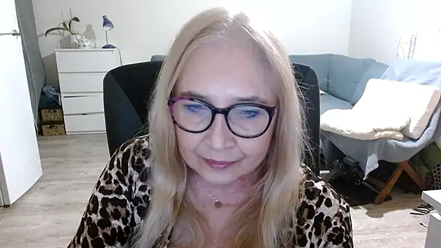 sofia xkiss online show from 02/04/25, 06:49