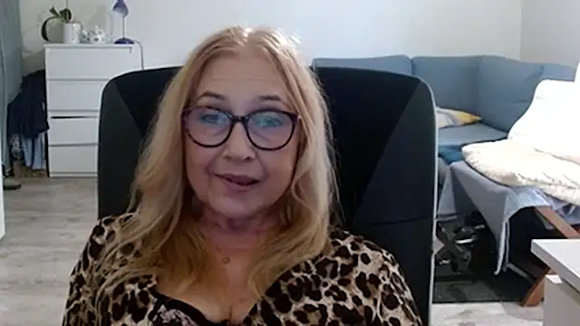 sofia xkiss online show from 02/24/25, 10:48