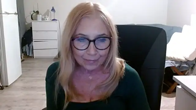 sofia xkiss online show from 02/25/25, 05:58