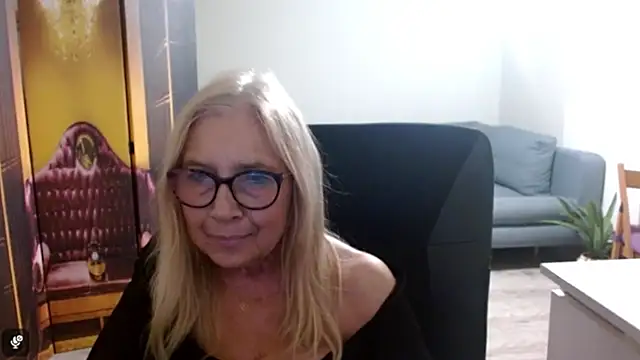 sofia xkiss online show from 11/25/25, 03:12