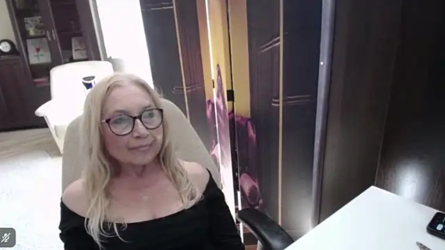 sofia xkiss online show from 07/30/26, 01:43