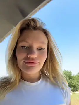 justmila online show from 07/17/26, 10:22