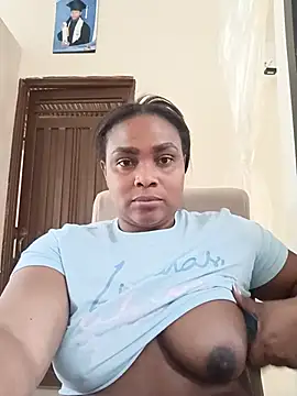 Snapshot of NicolVilla chatting on 05/17/26, 03:08 NicolVilla online show from 05/17/26, 03:08