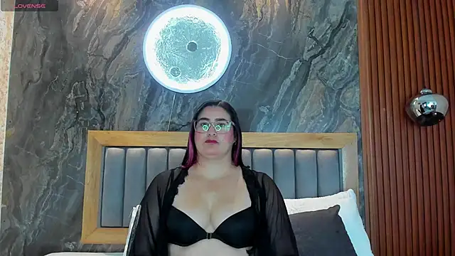 BellaPeers  online show from 10/21/25, 11:44