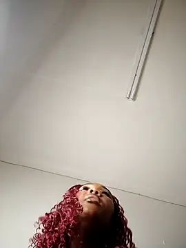 Shria107 online show from 09/30/25, 05:51