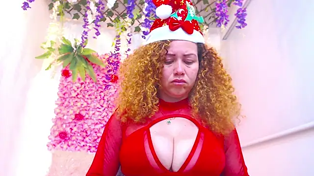 BLONDE SEXYHOT online show from 12/03/25, 12:25