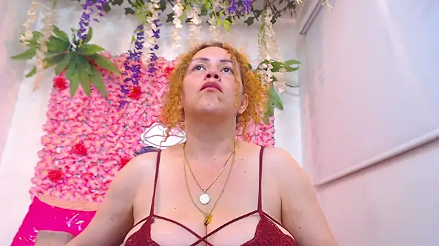 BLONDE SEXYHOT online show from 07/21/26, 12:13