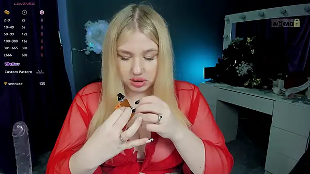 juli kisss online show from 01/10/25, 01:53