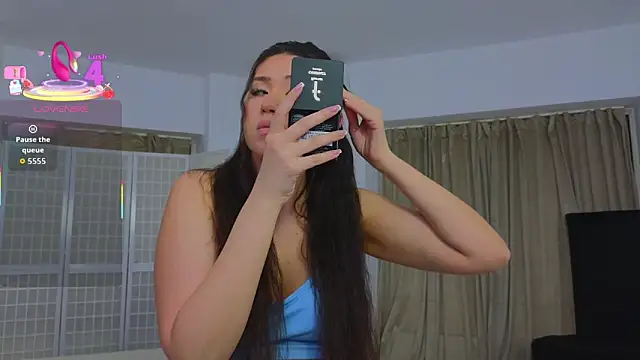 Snapshot of SweetScribe chatting on 11/28/25, 07:22 SweetScribe online show from 11/28/25, 07:22