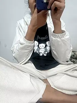 catreena online show from 11/22/25, 06:51