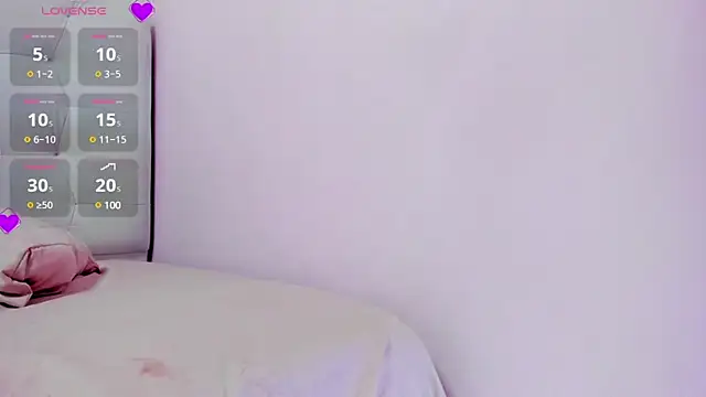 Snapshot of MAILYLOVE1 chatting on 03/07/25, 04:00 MAILYLOVE1 online show from 03/07/25, 04:00