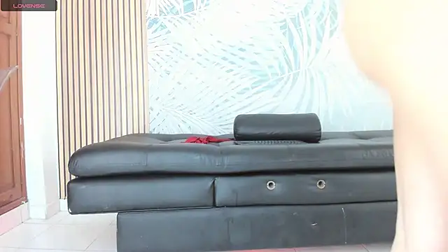 LauraRossi Nova online show from 02/11/25, 05:29