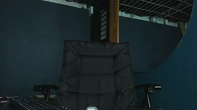 Snapshot of Austin_Cardieff chatting on 02/24/25, 09:53 Austin Cardieff online show from 02/24/25, 09:53