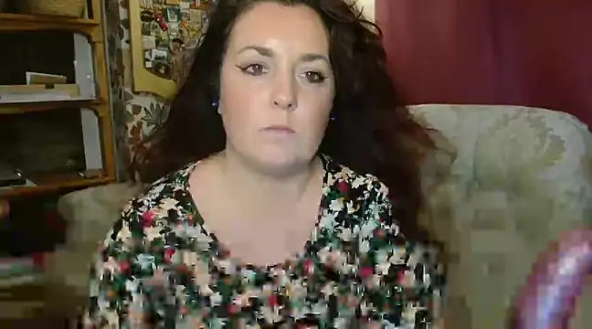 curvyisabella90 online show from 02/12/25, 05:37