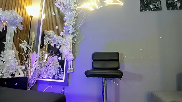 abril ricci online show from 12/22/24, 04:28
