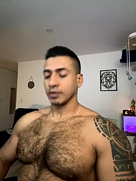 aaroncolombia online show from 09/16/25, 11:11