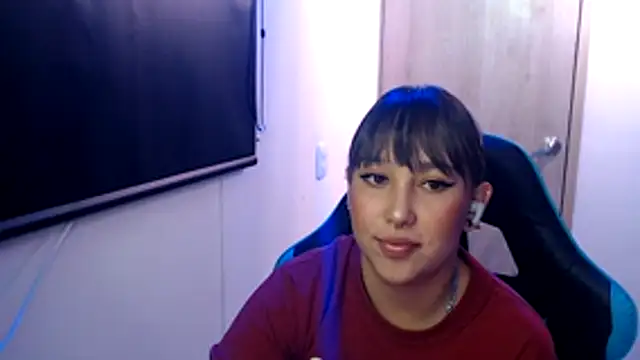 Snapshot of Skarlet_Adams28 chatting on 06/06/26, 01:11 Skarlet Adams28 online show from 06/06/26, 01:11