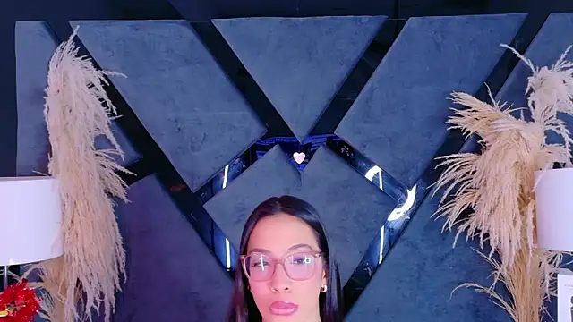 KylieWhite online show from 09/18/25, 01:24