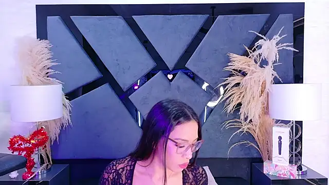 KylieWhite online show from 09/30/25, 02:33