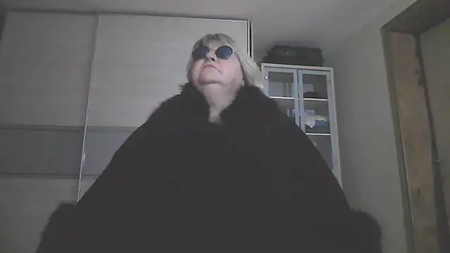 nucine27 online show from 12/13/24, 10:34